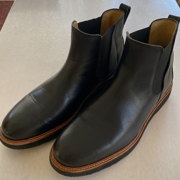 Samuel Hubbard Men\'s Black Leather Chelsea Boots with Brown Trim Size 8.5